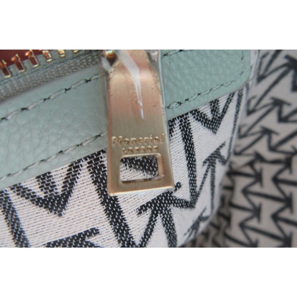 Moncrief London Anabel Frosty Green Italian Leather Tote Bag - Picture 9 of 16